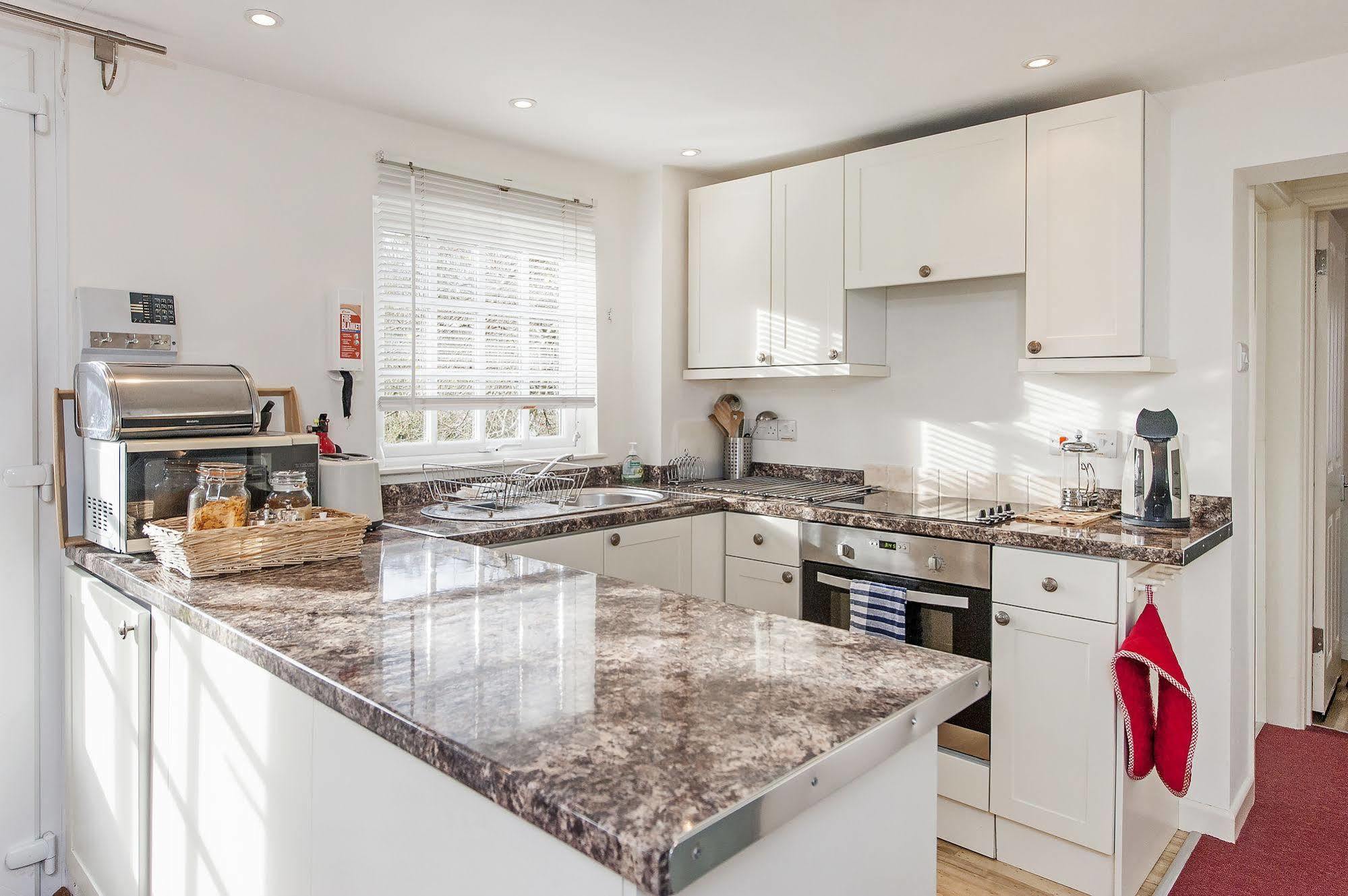 Tucking Mill View- Self Catering Apartment Бат Екстериор снимка